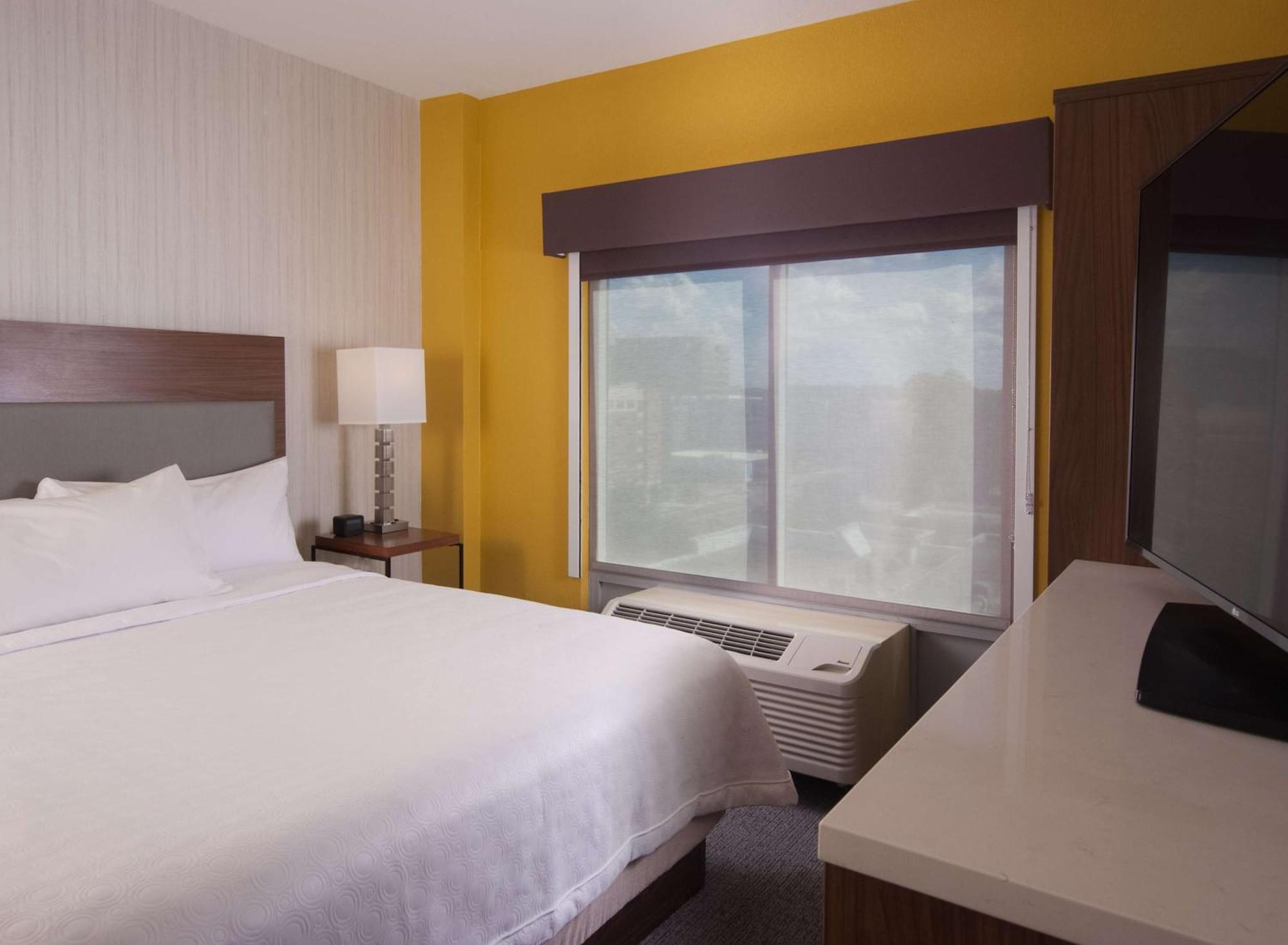 Home2 Suites By Hilton Atlanta Perimeter Center Данвуді Екстер'єр фото