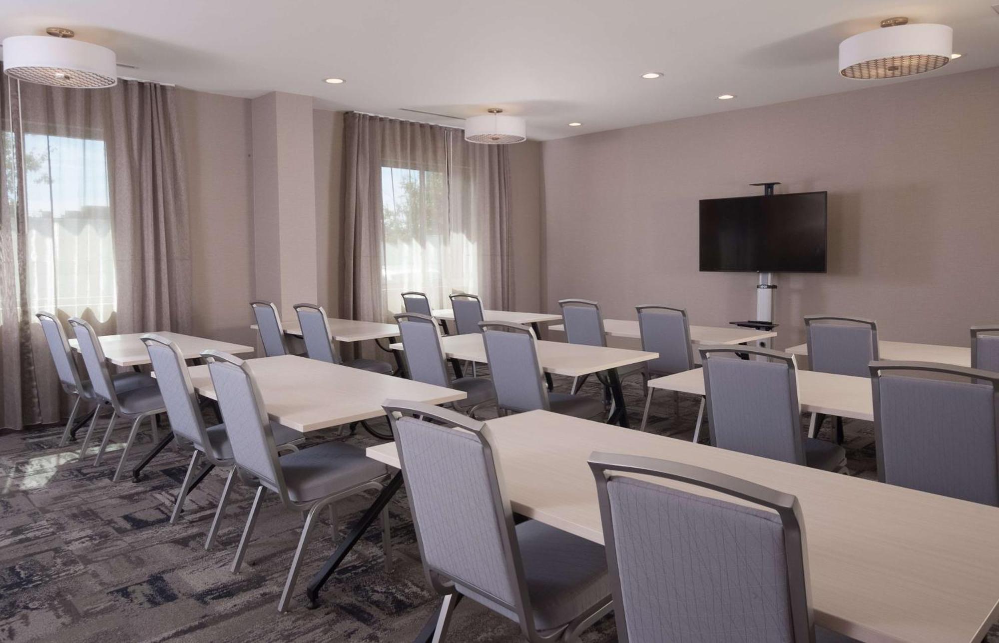 Home2 Suites By Hilton Atlanta Perimeter Center Данвуді Екстер'єр фото