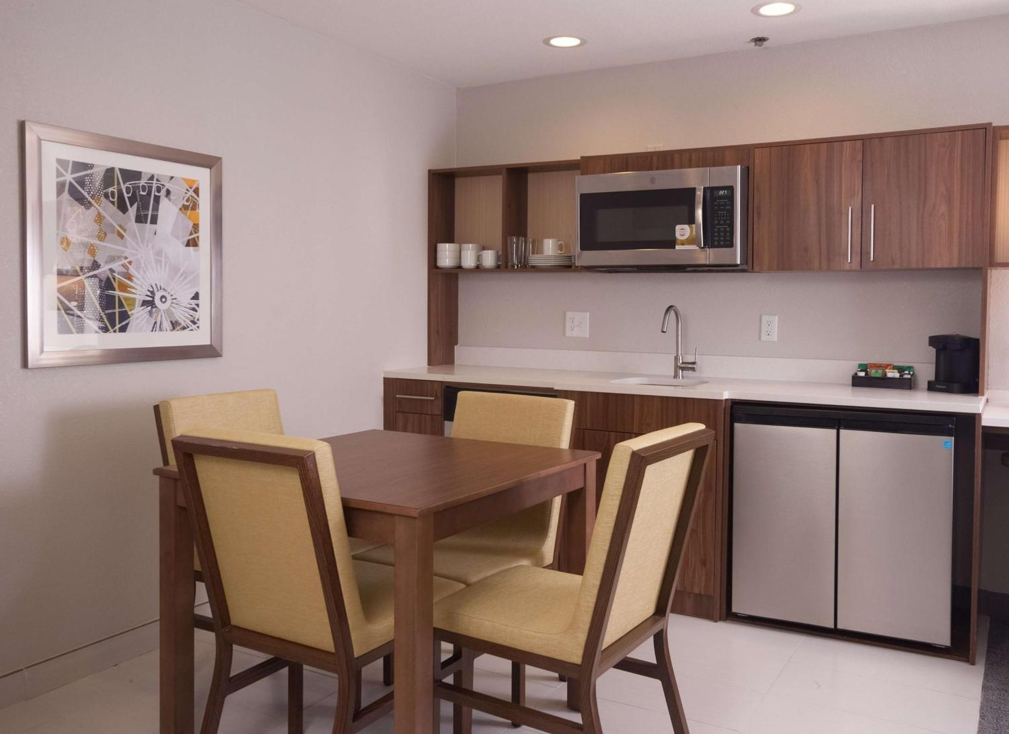 Home2 Suites By Hilton Atlanta Perimeter Center Данвуді Екстер'єр фото