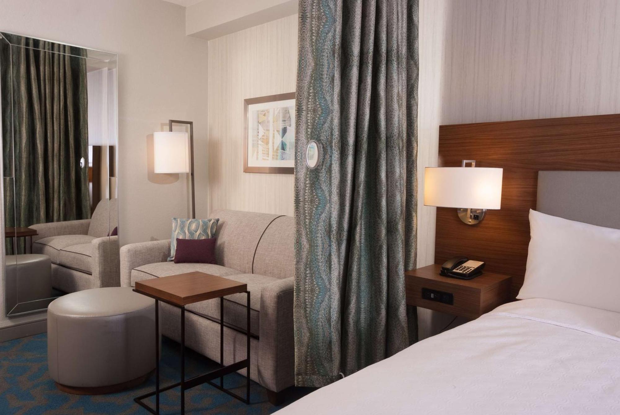 Home2 Suites By Hilton Atlanta Perimeter Center Данвуді Екстер'єр фото